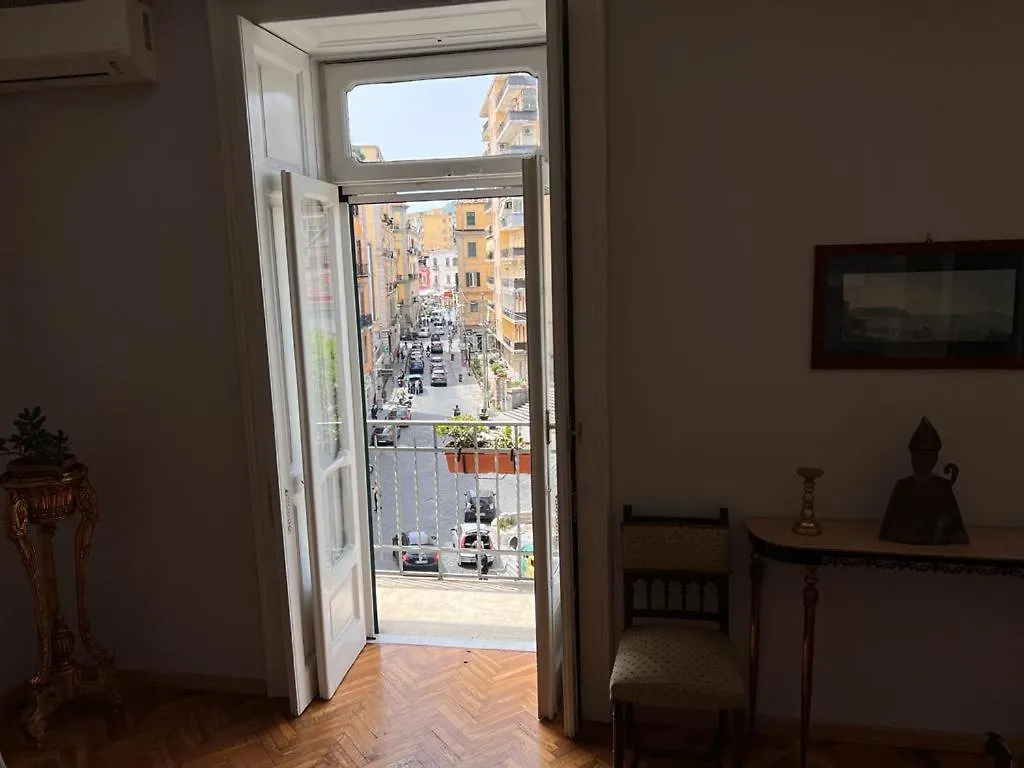 Apartment San Gennaro Home -Vomero Naples Italy